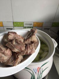 青豆冬瓜排骨汤的做法步骤3