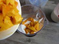 芒果酸奶冰糕的做法步骤3